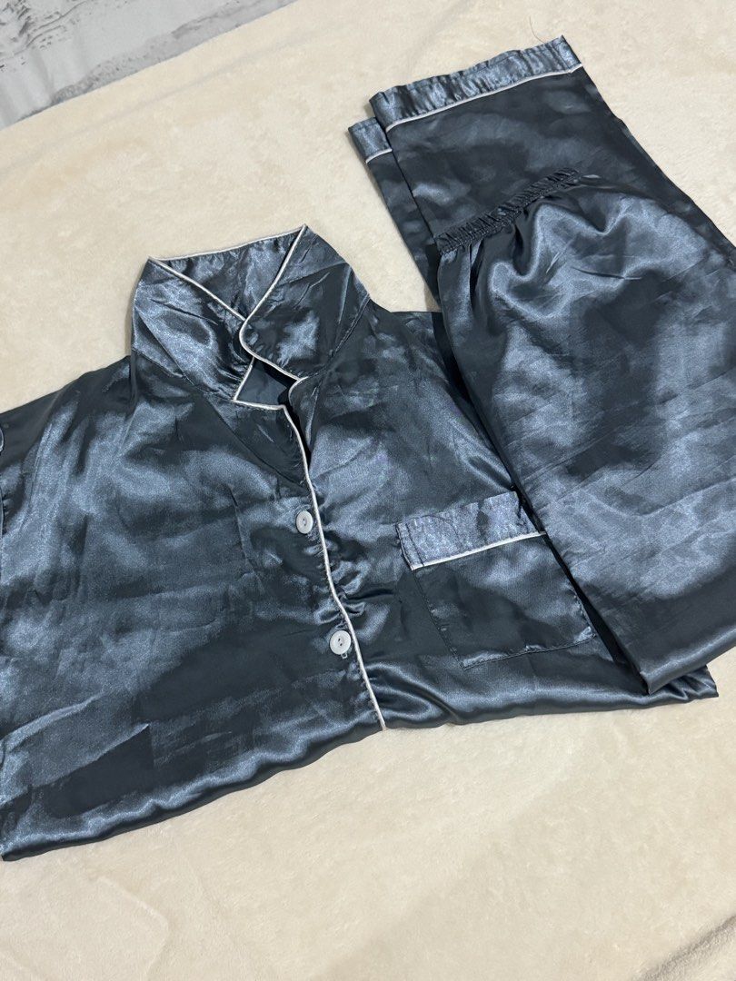 Blue Silk Pajama Set (Category: Undergarments & Loungewear) located in Bagac. Submitted by danicruz_ (Listing ID 1463486632, Image 1). Description: - Blue Silk Pajama Set perfect for Pajama parties and comfy sleepovers - Size Extra Small to Small - Slightly Used .