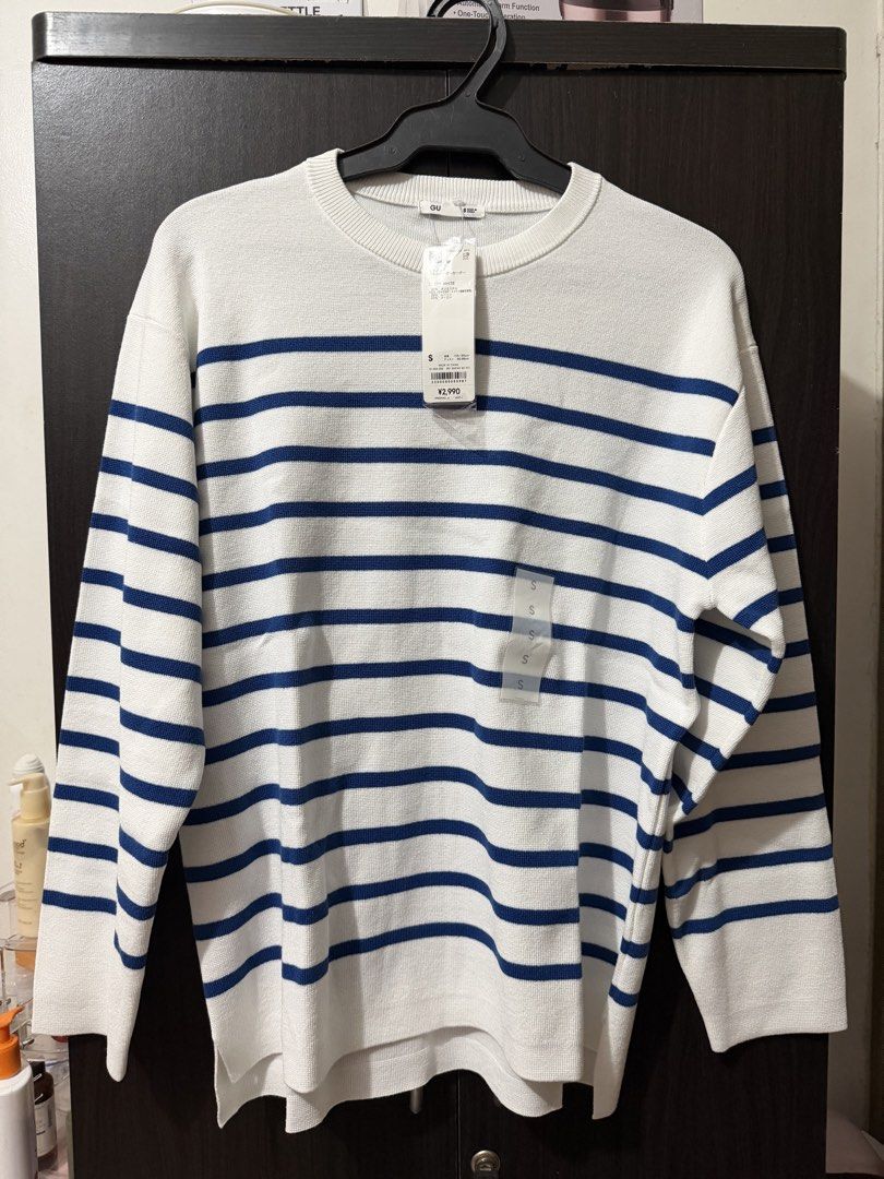 BNEW GU Milano Striped Sweater (Category: Coats, Jackets and Outerwear) located in Dasmarinas. Submitted by kimmoraaa245312 (Listing ID 1463431952, Image 1). Description: - BNEW GU Milano Striped Sweater - Men’s sizing: S - Can fit Large body frame (women) - 850 + sf - Lalamove or J&T shipping 📍Pasay, Metro Manila .