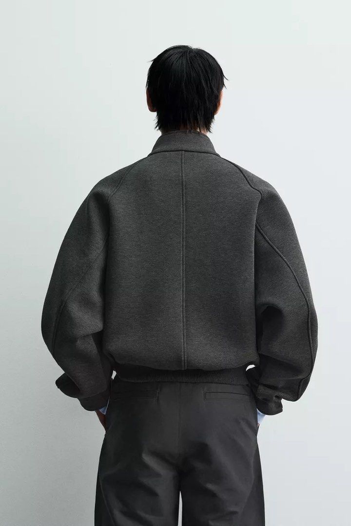 BNWT Zara Technical Jacket (Category: Coats, Jackets and Outerwear) located in Manila. Submitted by iraestrella (Listing ID 1463461121, Image 2). Description: Brand new with tag Size: Medium Original price is ¥13,590 (₱5,400+).
