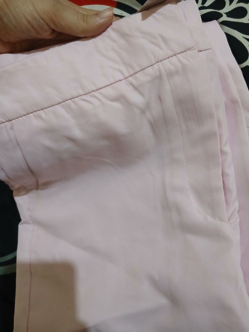 Bnwt zara inspired pink trousers (Category: Other Bottoms) located in Cebu City. Submitted by kendall_leighton (Listing ID 1463554476, Image 3). Description: Bnwt zara inspired pink trousers size large rfs: decluttering.