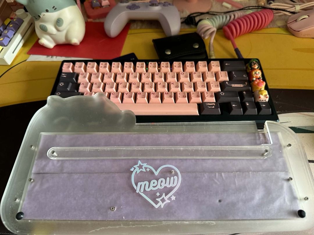 Bongo Cat Acrylic Stack Keyboard (Category: Computer Keyboard) located in Cainta. Submitted by eaaarrrlll (Listing ID 1463436000, Image 3). Description: Custom mechanical keyboard with: • Gazzew Boba Linear Thock switches • Keyreative UV keycaps Condition: Used; has visible signs of usage Note: No USB cable included Location: San Pascual, Batangas.