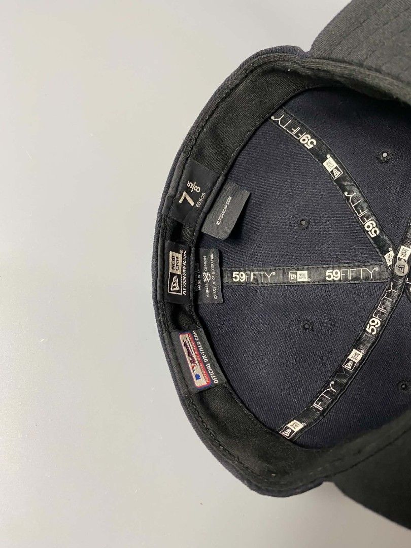 Boston Red Sox close cap (Category: Caps & Hats) located in Bacolod City. Submitted by jollyst4ffs. (Listing ID 1463449154, Image 3). Description: Boston Red Sox close cap new era 59 fifty size 7 5/8 good as new -700 Dm.