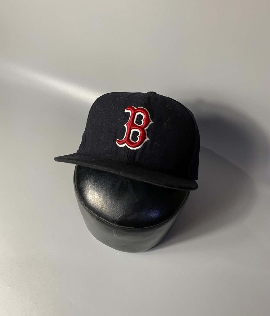 Boston Red Sox close cap (Category: Caps & Hats) located in Bacolod City. Submitted by jollyst4ffs. (Listing ID 1463449154, Image 1). Description: Boston Red Sox close cap new era 59 fifty size 7 5/8 good as new -700 Dm.