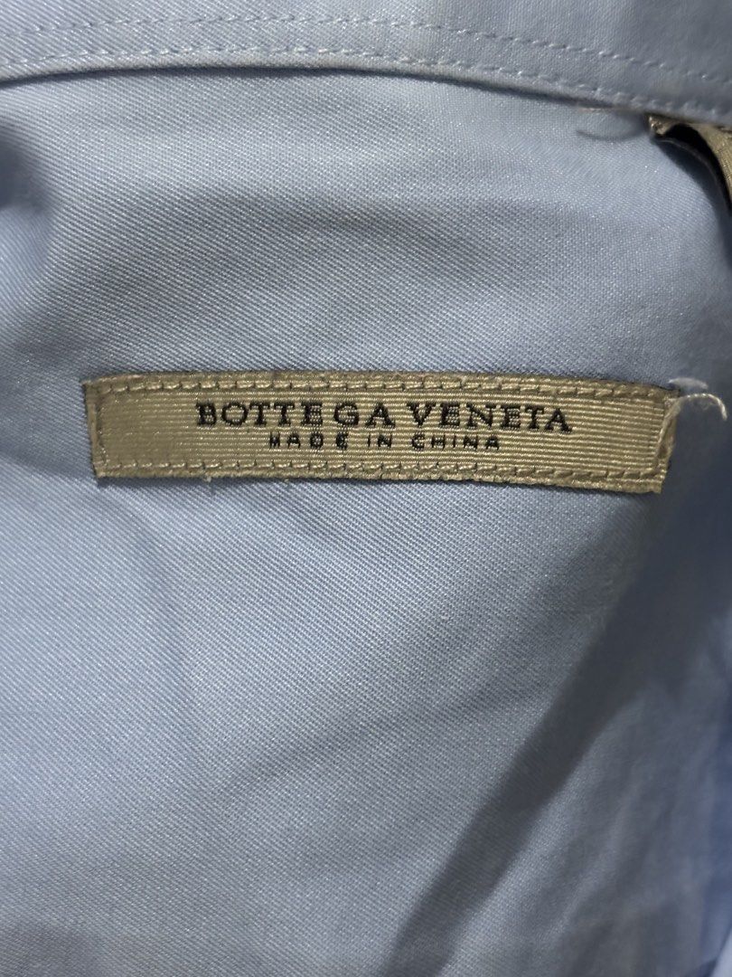 Bottega Veneta Long Sleeve (Category: Luxury Accessories) located in San Pablo. Submitted by jvfnds (Listing ID 1463477201, Image 2). Description: .