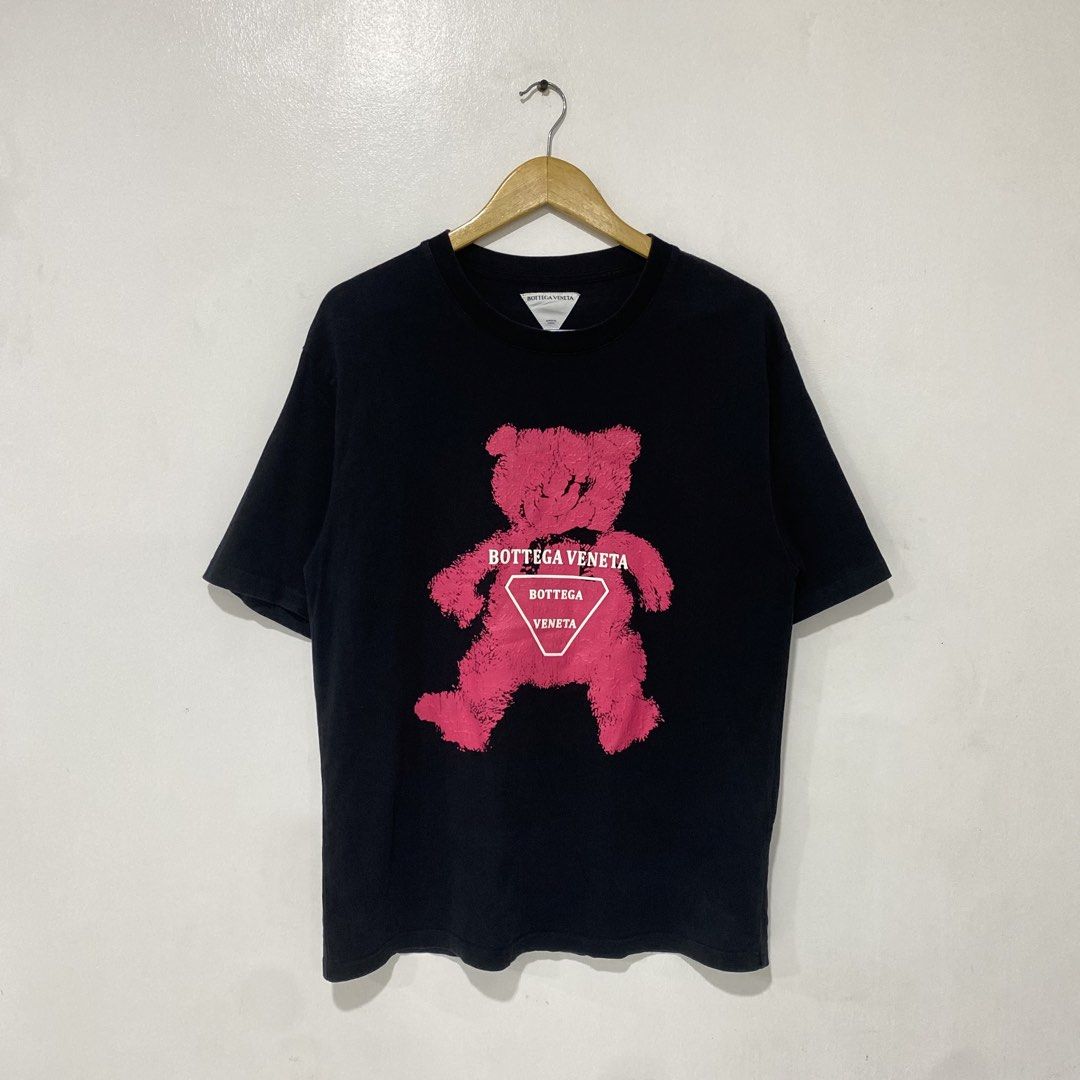 Bottega Veneta size large (Category: Tshirts & Polo Shirts ) located in Taguig. Submitted by orblop.finds (Listing ID 1463515976, Image 1). Description: Size large Width:21 Length:28 Excellent condition .
