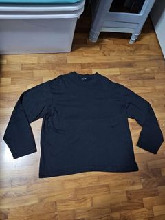 (Category: ) located in . Submitted by ClearingCloset (Listing ID 1463505892, Image 1). Description: .