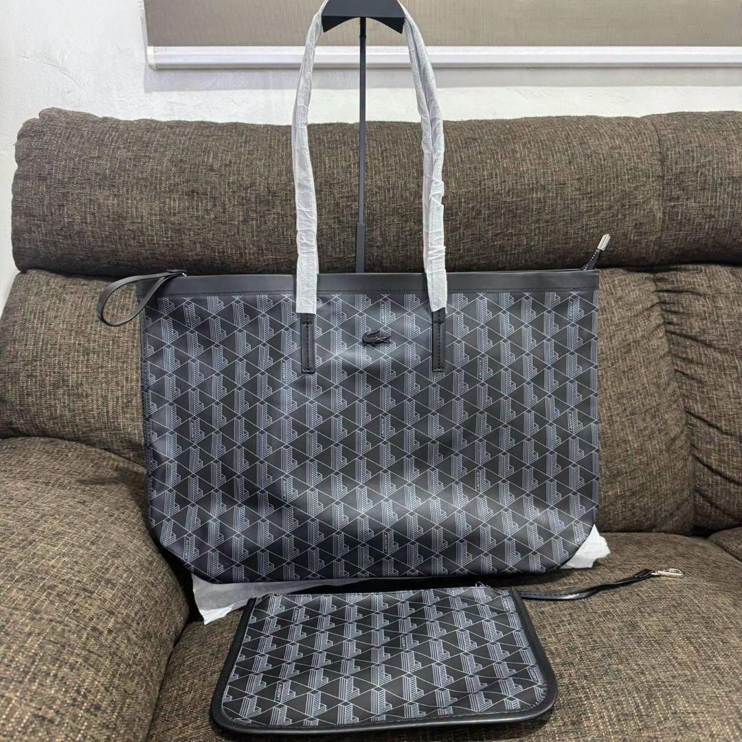 Branandew L Zely Large Tote (Category: Tote Bags) located in Quezon City. Submitted by mjmassortedfinds (Listing ID 1463380877, Image 2). Description: ✅ 1 1 9 9 each +sf ✅ Pouch included ✅ Size: (H)76cm x (W)88cm x (D)35.5cm ✅ Paperbag Add 9 9 ✅ M P 0 & Brandnew 📸 Actual Pictures Posted 📲 PM for orders and inquiries 📌Pinas Onhand & Ready to Ship 📌We can Ship Nationwide (+SF) 📌No Return, No Exchange 📌If in DOUBT, please DO NOT Transact 📌We 