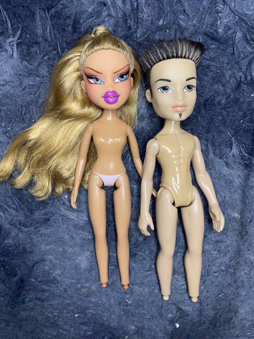 Bratz Bundle (Category: Kids Toys) located in Bacolod City. Submitted by mjp1170570946 (Listing ID 1463446844, Image 1). Description: .