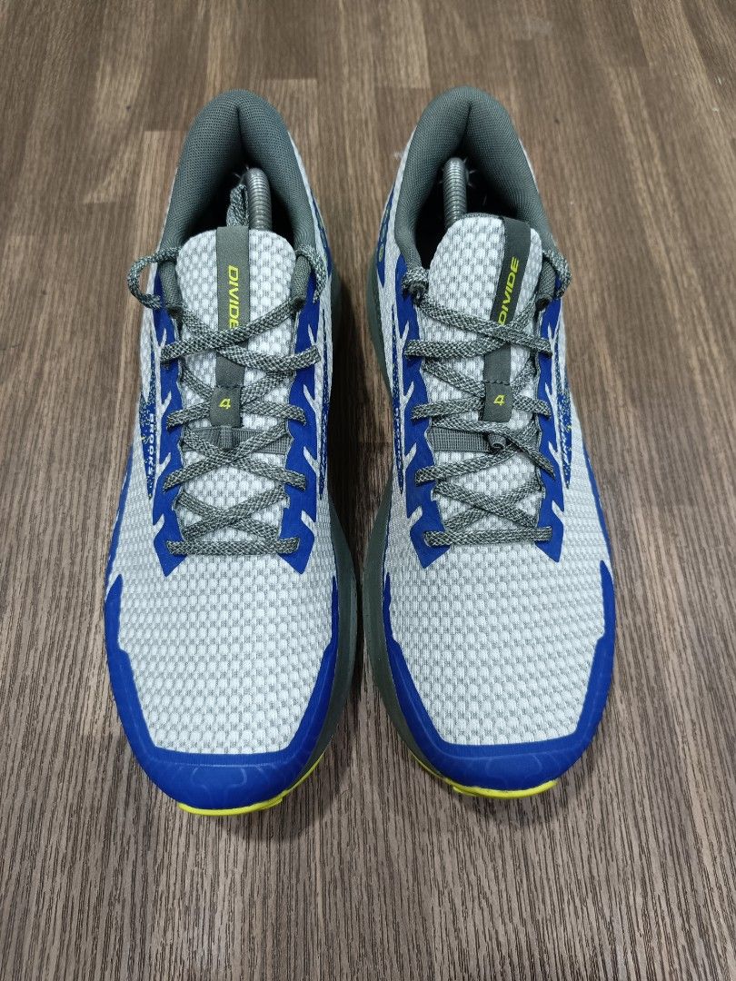 Brooks Divide 4 trail running shoes (Category: Sneakers) located in Baguio. Submitted by activeloots (Listing ID 1463516004, Image 3). Description: Brooks Divide 4 trail running shoes Size 11 / 29cm Auth / Orig Excellent condition Pair only 2800 + sf Baguio city.