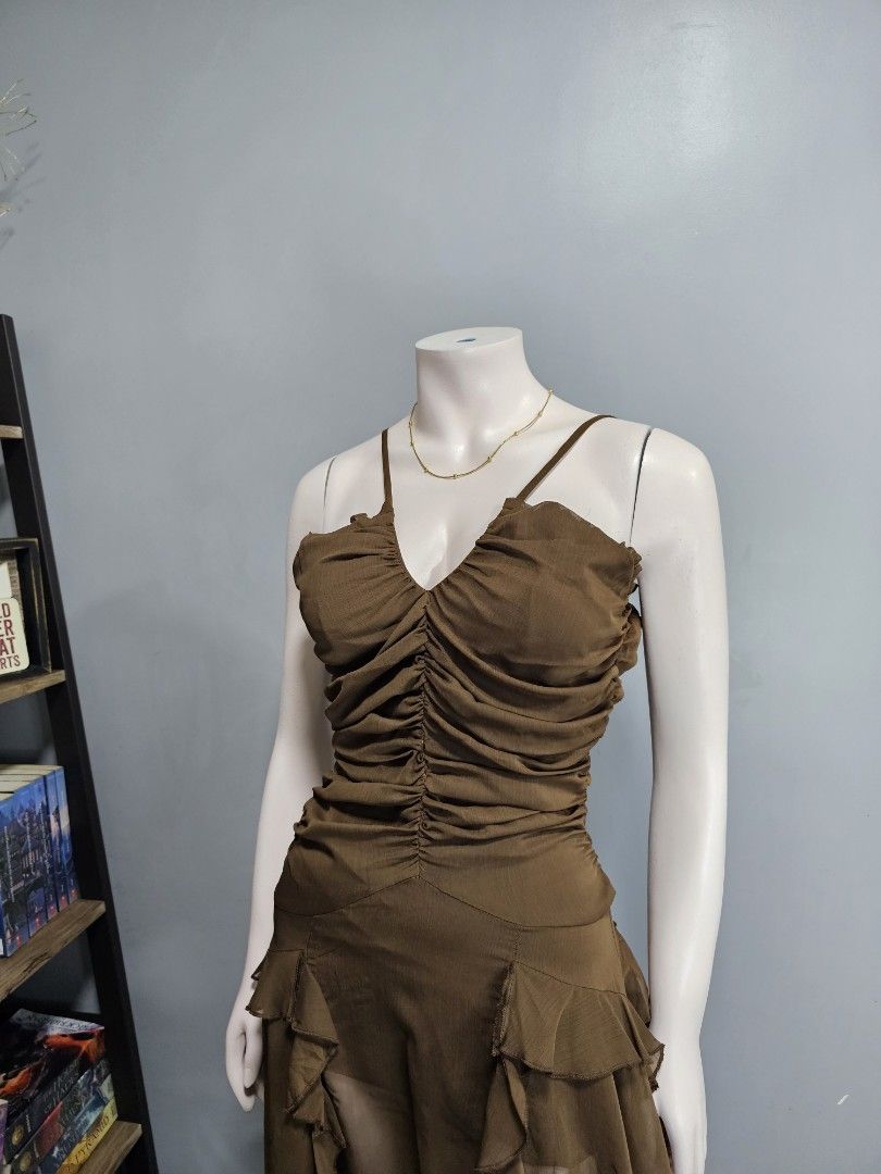 Brown Ruched Sheer Ruffle Mini Dress (Category: Dresses) located in Antipolo. Submitted by ancheska_ (Listing ID 1463552418, Image 3). Description: Xs-s no issue 📍 upper antipolo .