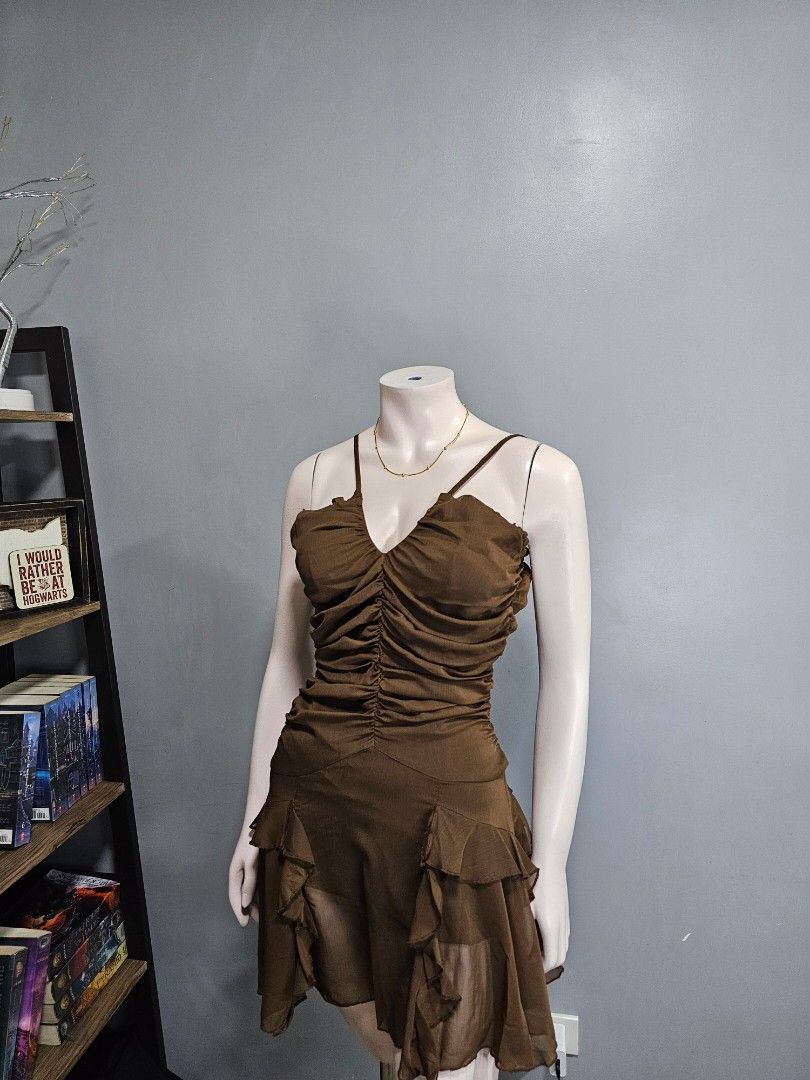 Brown Ruched Sheer Ruffle Mini Dress (Category: Dresses) located in Antipolo. Submitted by ancheska_ (Listing ID 1463552418, Image 1). Description: Xs-s no issue 📍 upper antipolo .