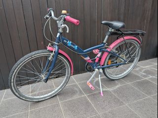 (Category: ) located in . Submitted by berthe78 (Listing ID 1459703108, Image 1). Description: .