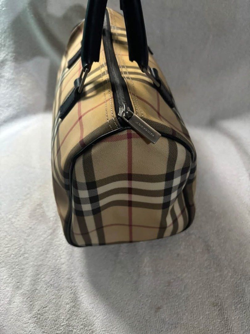 Burberry (Category: Luxury Bags & Wallets) located in Barili. Submitted by jenn.elyn (Listing ID 1463486221, Image 3). Description: Used BURBERRY SPEEDY 30 size in excellent condition, may conting issue lang .