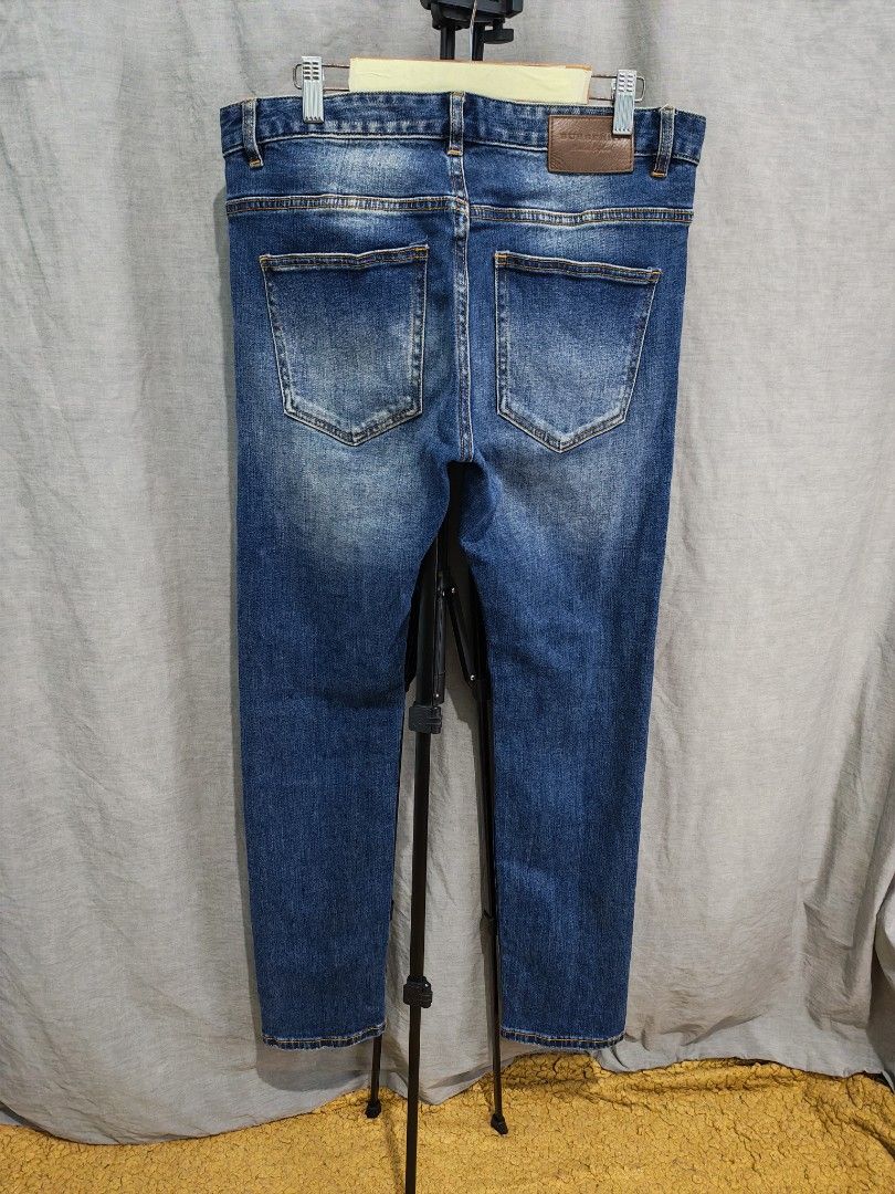 burberry selvedge denim jeans stretch (Category: Jeans) located in Baguio. Submitted by used_clothing2600 (Listing ID 1463406453, Image 2). Description: burberry selvedge denim jeans stretch size 32 verygood condition measurements waist 16.5 inches front rise 10 thigh 10 knee 8 inseam 30 leg opening 6.5 length 40.5 P 1,480.