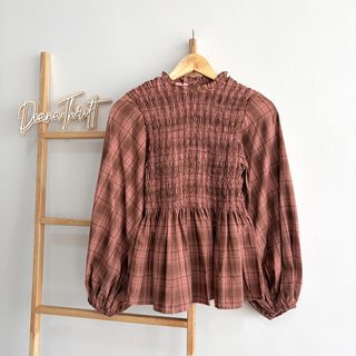 (Category: ) located in . Submitted by shoppwithdee (Listing ID 1463373081, Image 1). Description: .