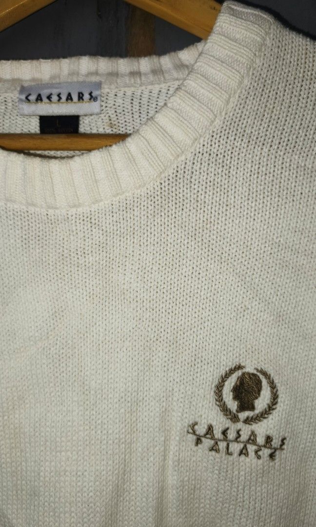 CAESARS PALACE (Category: Luxury Apparel) located in Makati City. Submitted by updownthrift (Listing ID 1463370309, Image 2). Description: NO ISSUE NEED WASH.