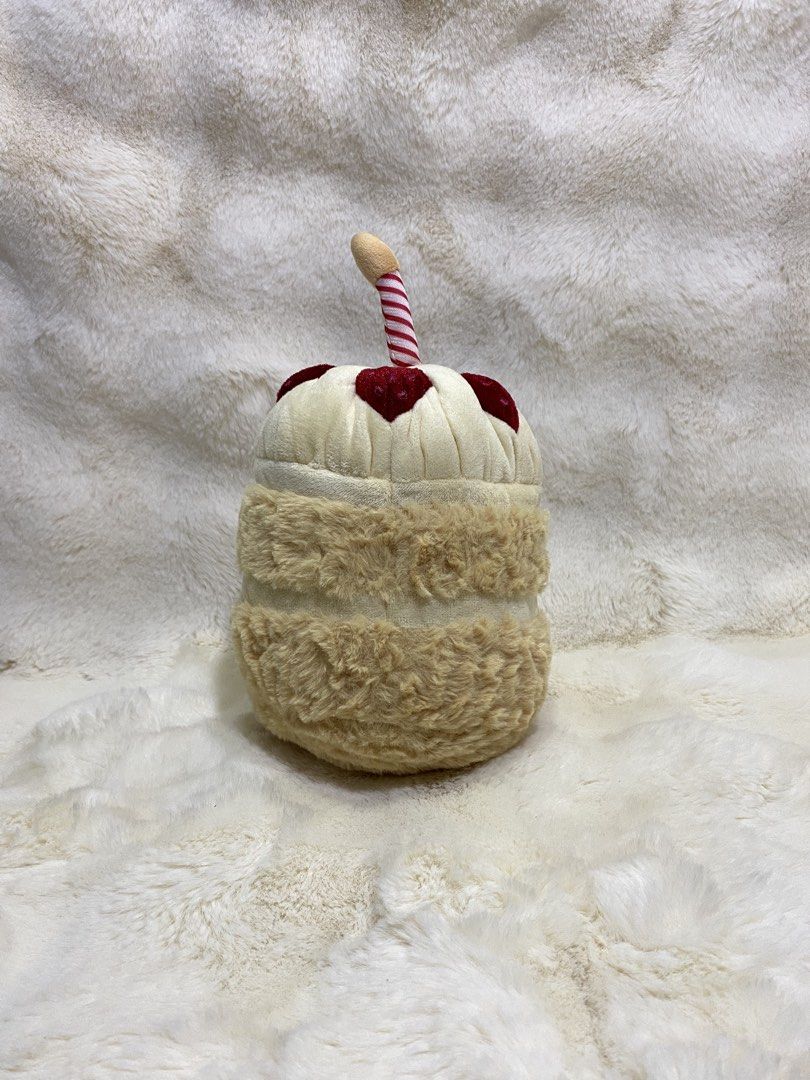 Cake plush (Category: Plushies & Soft Toys) located in Kalibo. Submitted by ollie_stuffshop (Listing ID 1463555663, Image 3). Description: 28cm x 12.5cm Before you send your inquiries: ❗️Last Price is already posted ❗️Manage your expectations, WYSIWYG ❗️May need washing ❗️Dropoff is every Wednesday & Sunday .