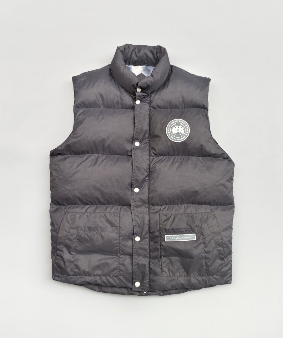 CANADA GOOSE PUFF (Category: Coats, Jackets and Outerwear) located in Baguio. Submitted by archival_thrifted.ph. (Listing ID 1463430026, Image 1). Description: FOR SALE ‼️ .CANADA GOOSE PUFFER VEST .STILL IN GOOD CONDITION .NORMAL SIGNS OF USAGE KINDLY CHECK EACH PHOTOS .SIZE XXL ON TAG,CAN FIT LARGE .PHP 3980 PLUS SF .❌❌ COP/COD .MOP GCASH .COURIER J&T .BAGUIO AREA .DM FOR SURE BUYER TY.