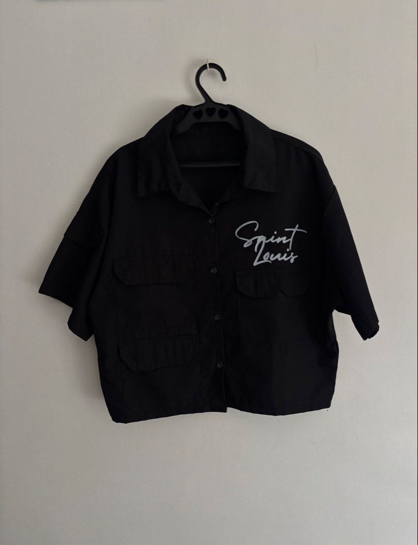 CARGO CROP POLO (Category: Formal Shirts) located in Guagua. Submitted by mid_thrift (Listing ID 1463479689, Image 2). Description: W-23 L-22 issue: change botton .