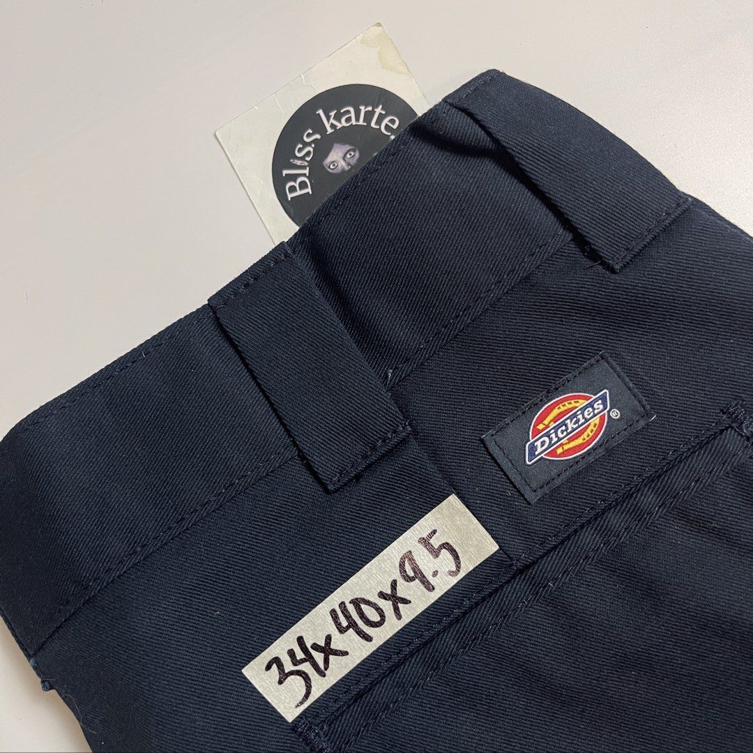 CARGO RELAXED FIT NAVY BLUE PANTS (Category: Chinos) located in Taguig. Submitted by _blisskarte_ (Listing ID 1463452779, Image 2). Description: • width: 34 • length: 40 • leg opening: 9.5 📍Guadalupe Cembo, Taguig 🚚Via J&T / Lalamove / Meet-up.