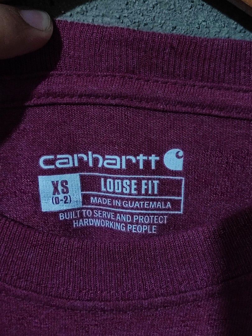 CARHARTT BEET RED HEATHER SLEEVE SCRIPT LOGO LONG SLEEVES (Category: Activewear) located in Iloilo. Submitted by gooddimes (Listing ID 1463487805, Image 3). Description: Carhartt Beet Red Heather Sleeve Script Logo Long Sleeves Authentic Loose Fit Size on tag: XS Dimes: 19.5Wx26L Issue/s: None Color rate: 10/10 Like new condition ₱850 Reminders: - All items are thrifted, please manage your expectations - Color may vary due to lighting - Please wa