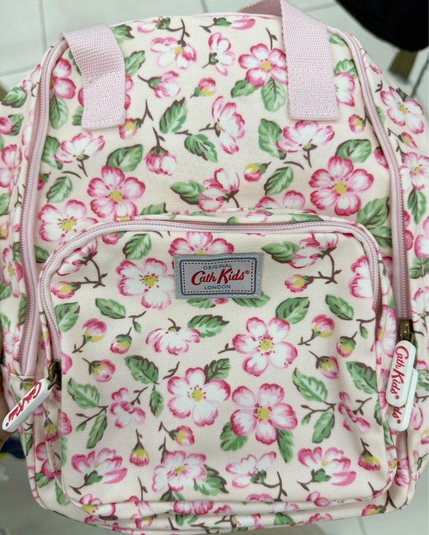 Cath Kids Backpack (Category: Backpacks) located in Manila. Submitted by chmydc (Listing ID 1463367516, Image 1). Description: Cath Kids Pink Floral Backpack Like new condition .