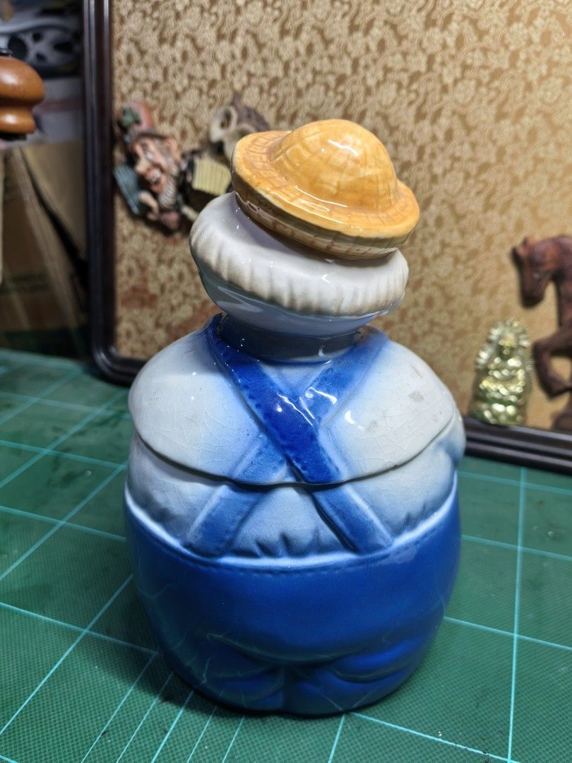 Ceramic Canister Accessories Holder (Category: Other Kitchenware & Tableware) located in Cebu City. Submitted by dudes_villanueva (Listing ID 1463339160, Image 3). Description: KATO KOGEI Ceramic Canister Accessories Holder In excellent condition Height: 7in.