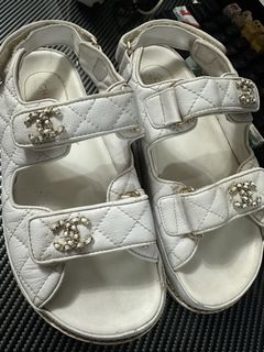 (Category: ) located in . Submitted by wear.next (Listing ID 1463379797, Image 1). Description: .
