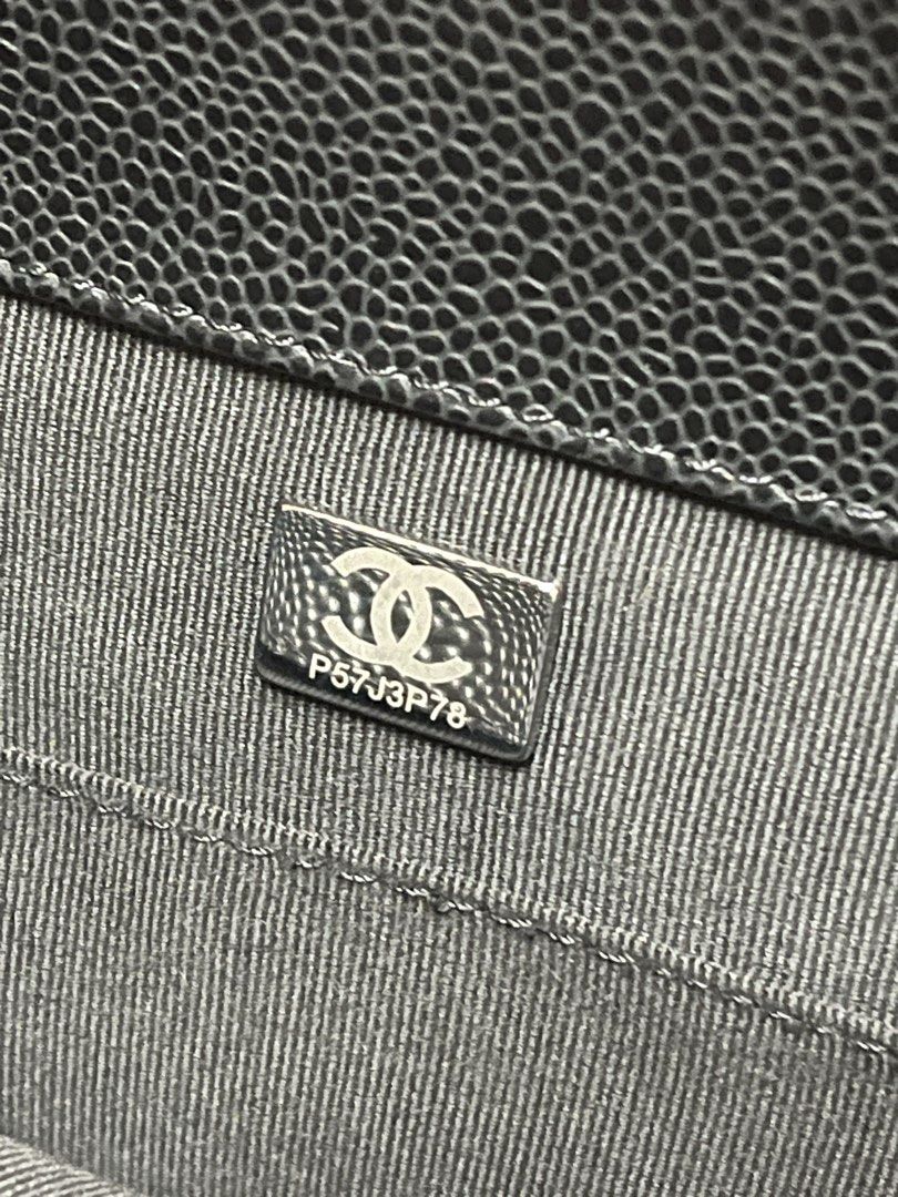 Chanel GST Caviar (Category: Luxury Bags & Wallets) located in Manila. Submitted by missme1207 (Listing ID 1463494556, Image 3). Description: .