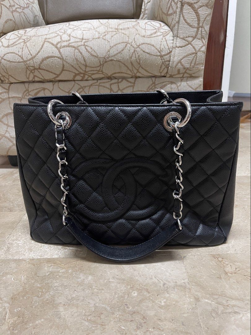 Chanel GST Caviar (Category: Luxury Bags & Wallets) located in Manila. Submitted by missme1207 (Listing ID 1463494556, Image 1). Description: .
