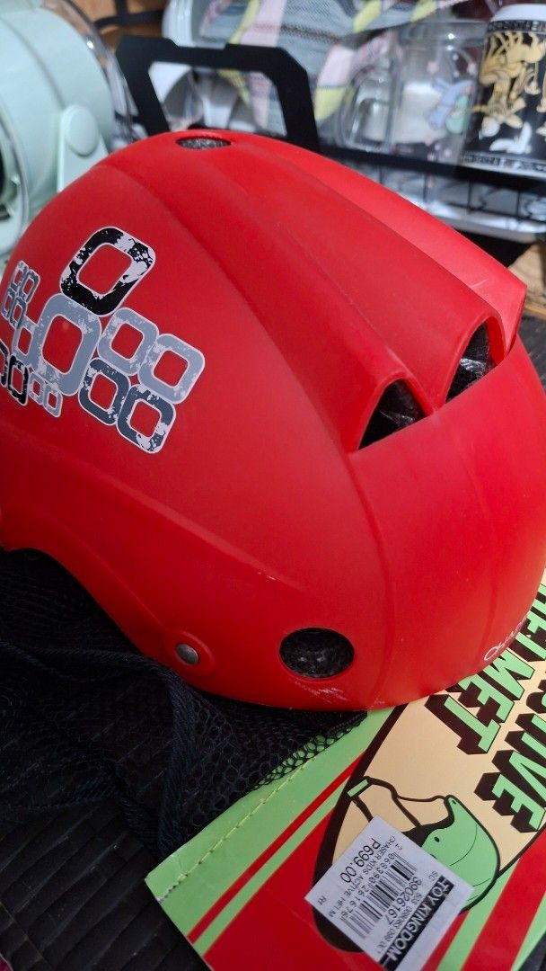 Chaser Kids Active Helmet Red (Category: Other Sports Equipment and Supplies) located in Caloocan City. Submitted by issagil (Listing ID 1463389384, Image 2). Description: - Red kids' active helmet - Ideal for cycling, scootering, and skating - Adjustable straps for a secure and comfortable fit - Includes a mesh bag for easy storage - Designed for active children.