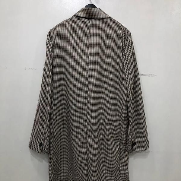 Check Double Button Jacket (Category: Coats, Jackets and Outerwear) located in Singapore. Submitted by bunjangpartners (Listing ID 1463336487, Image 5). Description: This is a women's outerwear jacket. It features a check pattern and a double button design. Chest: 53 Total length: 91 --[Before You Buy]-- Sourced from Bunjang, Korea's leading recommerce platform through our purchasing agency service. All items are pre-owned; titles, descriptions a