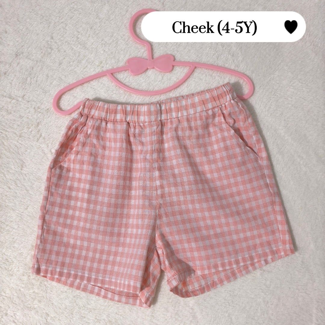 Cheek (4-5Y) (Category: Babies & Kids Fashion) located in Cebu City. Submitted by stealmycloset_ (Listing ID 1463329732, Image 1). Description: .