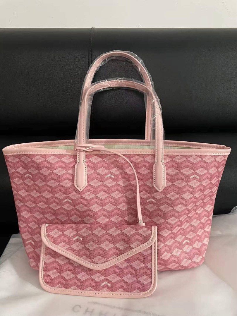 Christy Ng tote bag (Category: Tote Bags) located in Quezon City. Submitted by stuffs.hellyy (Listing ID 1463498100, Image 3). Description: super nice! 🥹💖 actual photo posted! with tags.