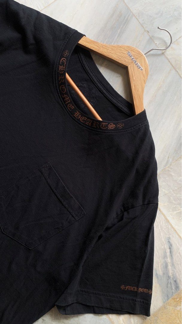 CHROMEHEARTS NECK LOGO POCKET TEE (Category: Luxury Apparel) located in Kalibo. Submitted by _jimthrifts (Listing ID 1463472672, Image 2). Description: 📌 23.5x29 size 2-3xl 📌 Excellent condition and color rate 📌 no issue .