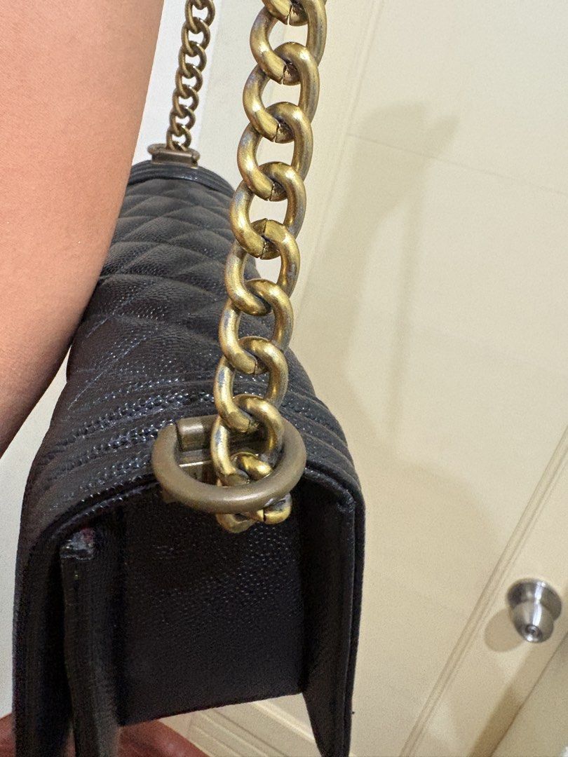 Elegant quilted medium shoulder black bag (Category: Shoulder Bags) located in Caloocan City. Submitted by theartmonster (Listing ID 1463417174, Image 3). Description: . Has faded gold chains . Rarely used(stuck in my closet) .Slightly negotiate (plus shipping fee).
