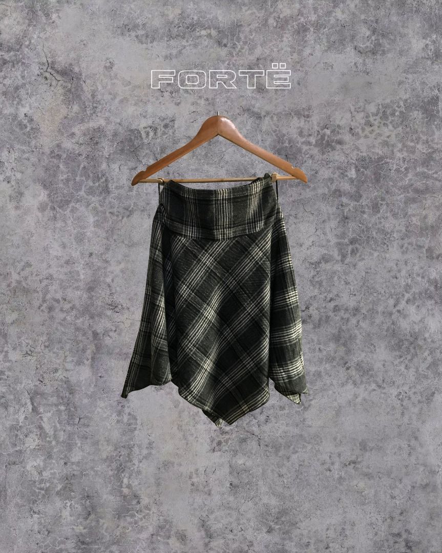 Classic Plaid Skirt Y2k Vibes (Category: Skirts) located in Quezon City. Submitted by fortecant (Listing ID 1463406834, Image 1). Description: Skirt | Classic wool skirt featuring a versatile silhouette and a stretchable waist for a comfortable fit. Easy to style for both casual and elevated looks. ™️ Brand: No Brand ☁️ Material: Wool 📐 Dimes: L 25" × W 12" [ fits XS–S ] 📏 Waist: Stretches up to 14" ✨ Good Condition ✨ 💰 Price: ₱450 ˜”°• 𝓝𝓸𝓽