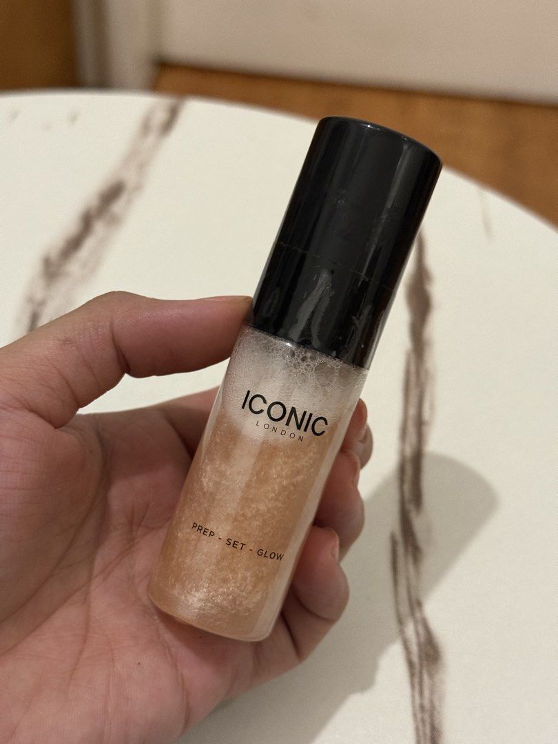 [CLEARANCE] Iconic Prep Set Glow Spray (Category: Makeup) located in Quezon City. Submitted by quirksandcurls (Listing ID 1463549834, Image 1). Description: .