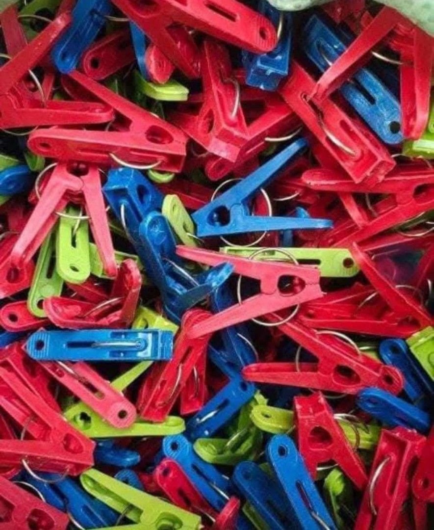 Clothes clip/sipit Sold per 30 pcs Good quality (Category: Hooks & Hangers) located in Quezon City. Submitted by miriamreyes006 (Listing ID 1463389682, Image 1). Description: Clothes clip/sipit Sold per 30 pcs Good quality Price: 65.00 On hand.
