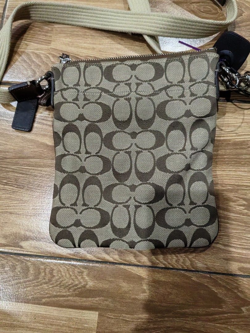 COACH (Category: Cross-body Bags) located in Baguio. Submitted by curated_luxe_brandeds (Listing ID 1463450310, Image 3). Description: COACH SEE PICS FOR DETAILS EXCELLENT CONDITION COLOR MAY VARY DUE TO LIGHTING MOP BDO /GCASH NO COD /COP.