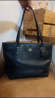 (Category: ) located in . Submitted by lyziez_thrift (Listing ID 1463548980, Image 1). Description: .