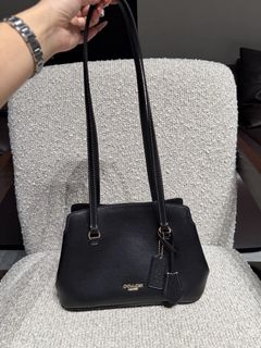 (Category: ) located in . Submitted by lovecollector. (Listing ID 1463502123, Image 1). Description: .