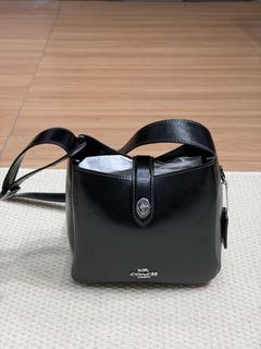 (Category: ) located in . Submitted by pshoppers. (Listing ID 1463466640, Image 1). Description: .