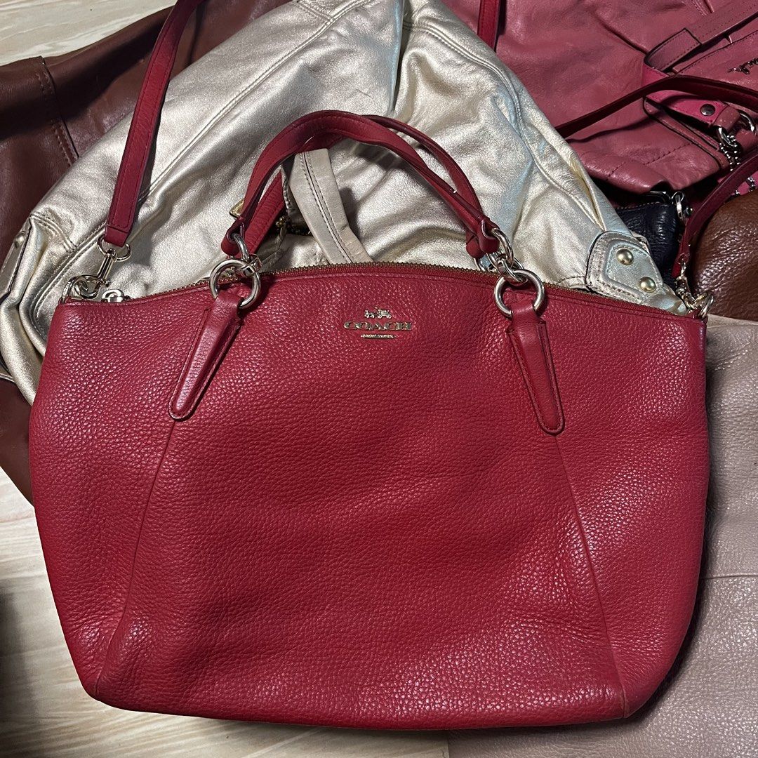 Coach Kelsey Red (Category: Luxury Bags & Wallets) located in Cagayan de Oro. Submitted by bj.garments (Listing ID 1463471422, Image 1). Description: .
