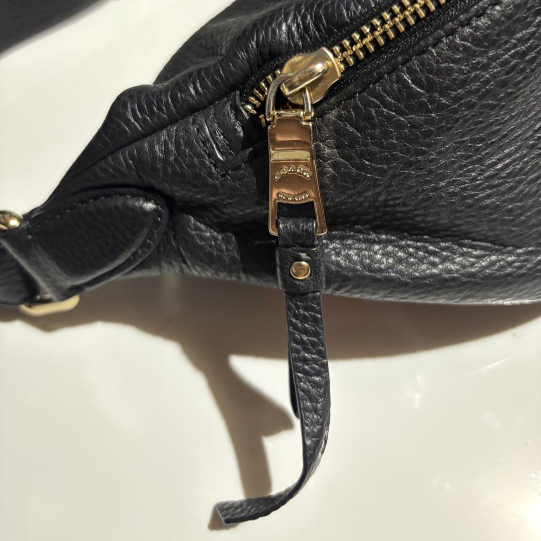 Coach Pebbled Leather Belt Bag (Category: Luxury Bags & Wallets) located in General Santos City (Dadiangas). Submitted by earl_chives (Listing ID 1463491505, Image 3). Description: Authentic Coach Gold hardwares Genuine leather No major flaws Minor signs of usage only Slight peel on inside tag Gen. Santos City location 4,495 only HMU.