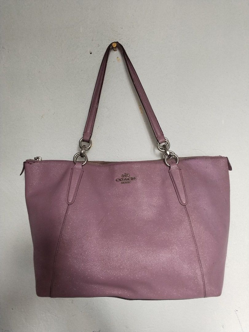 Coach purple tote bag (Category: Shoulder Bags) located in Cavite. Submitted by bagssection04 (Listing ID 1463331157, Image 1). Description: coach purple tote bag with sparkling glitters.