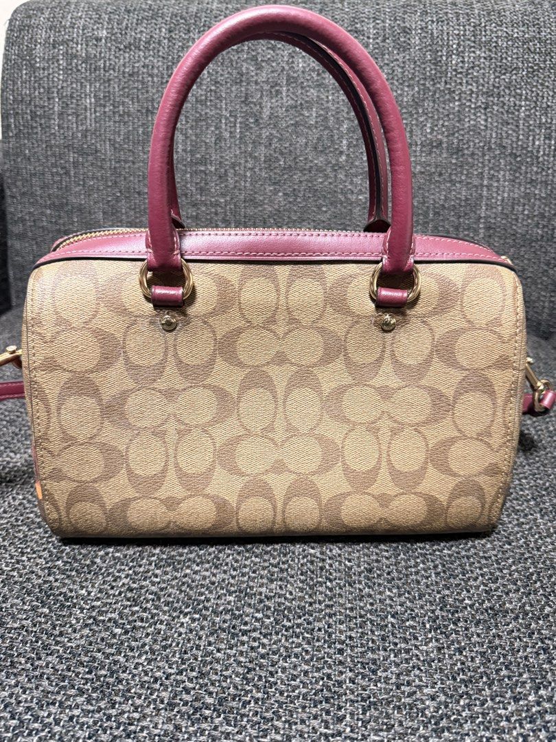 Coach rowan (Category: Shoulder Bags) located in Baguio. Submitted by triksha929 (Listing ID 1463439872, Image 3). Description: Good as new! Check all you want😊 .