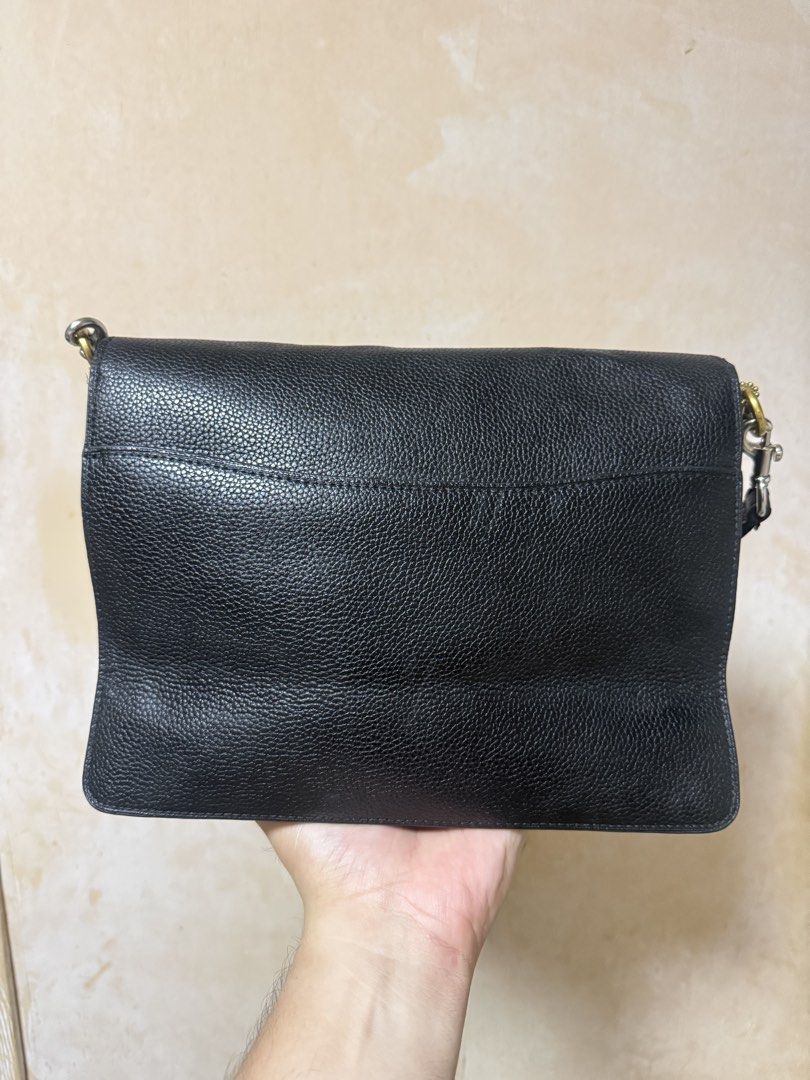 Coach shoulder bag (Category: Shoulder Bags) located in Calamba. Submitted by ashvault (Listing ID 1463441635, Image 2). Description: Coach shoulder bag not sure if shoulder tabby. More pics are provided upon request. .