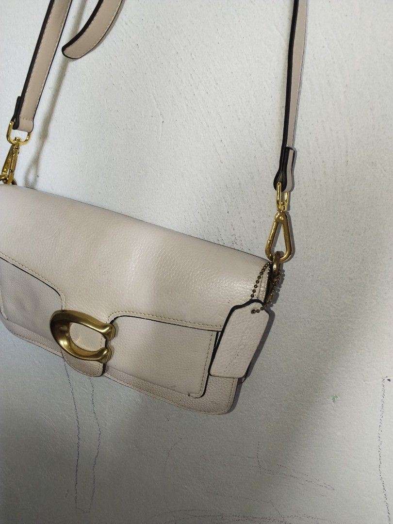 Coach tabby 26 (Category: Cross-body Bags) located in Cavite. Submitted by bagssection04 (Listing ID 1463340273, Image 2). Description: coach tabby 26 gold hardware intact rubber lining in really good condition.