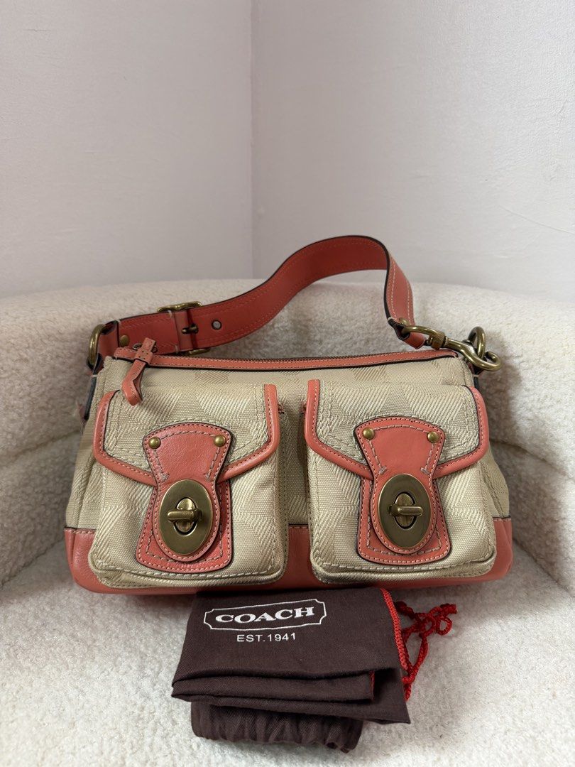 Coach Vintage Legacy (Category: Luxury Bags & Wallets) located in Manila. Submitted by _thepursela (Listing ID 1463370407, Image 2). Description: .